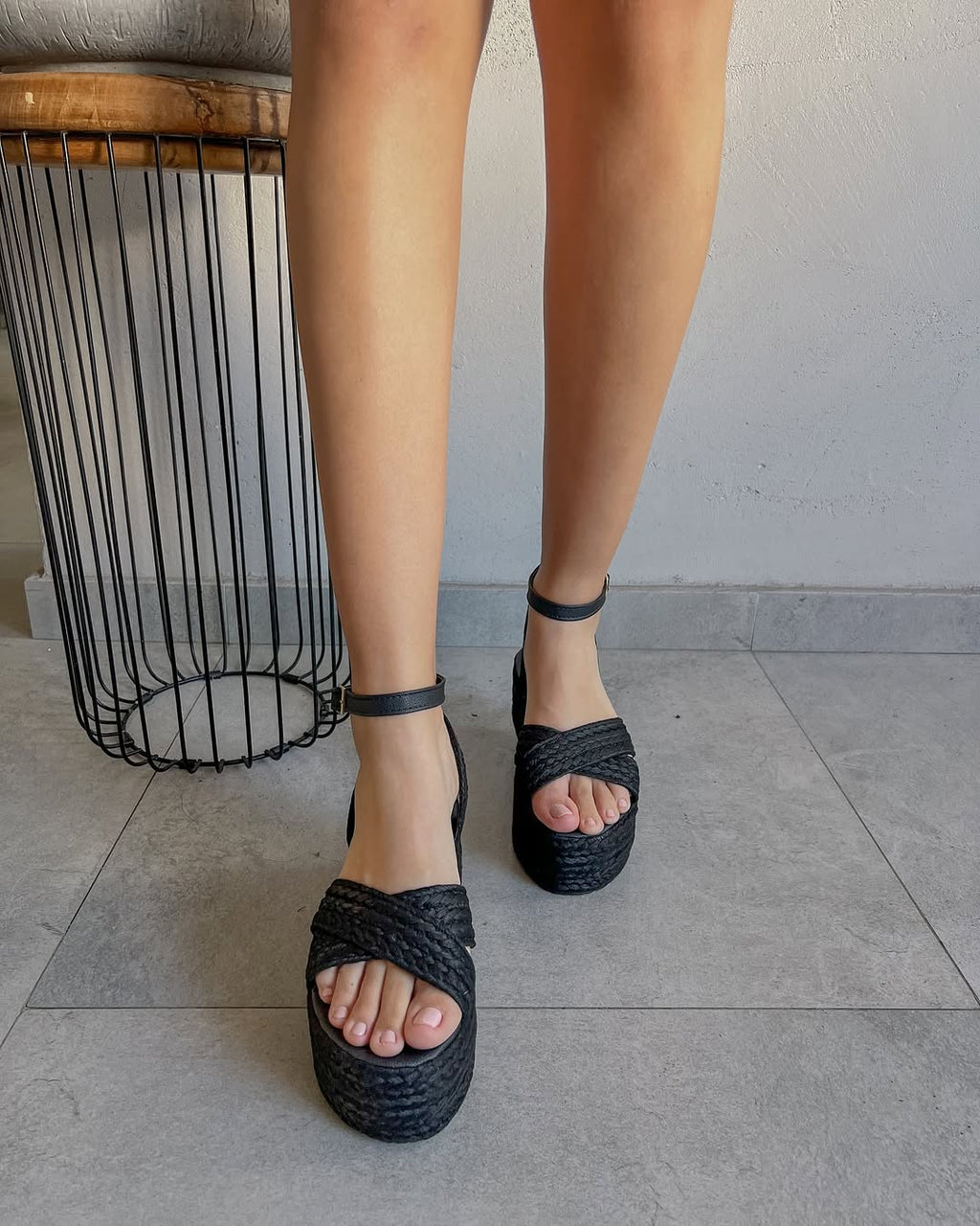 gid://shopify/MediaImage/24532739358814